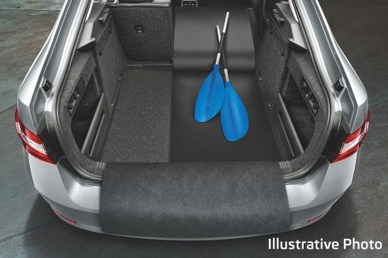 Tapis de coffre réversible Combi avec faux plancher