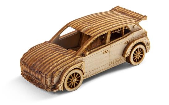 Modèle Škoda Fabia RS Rally2 en bois