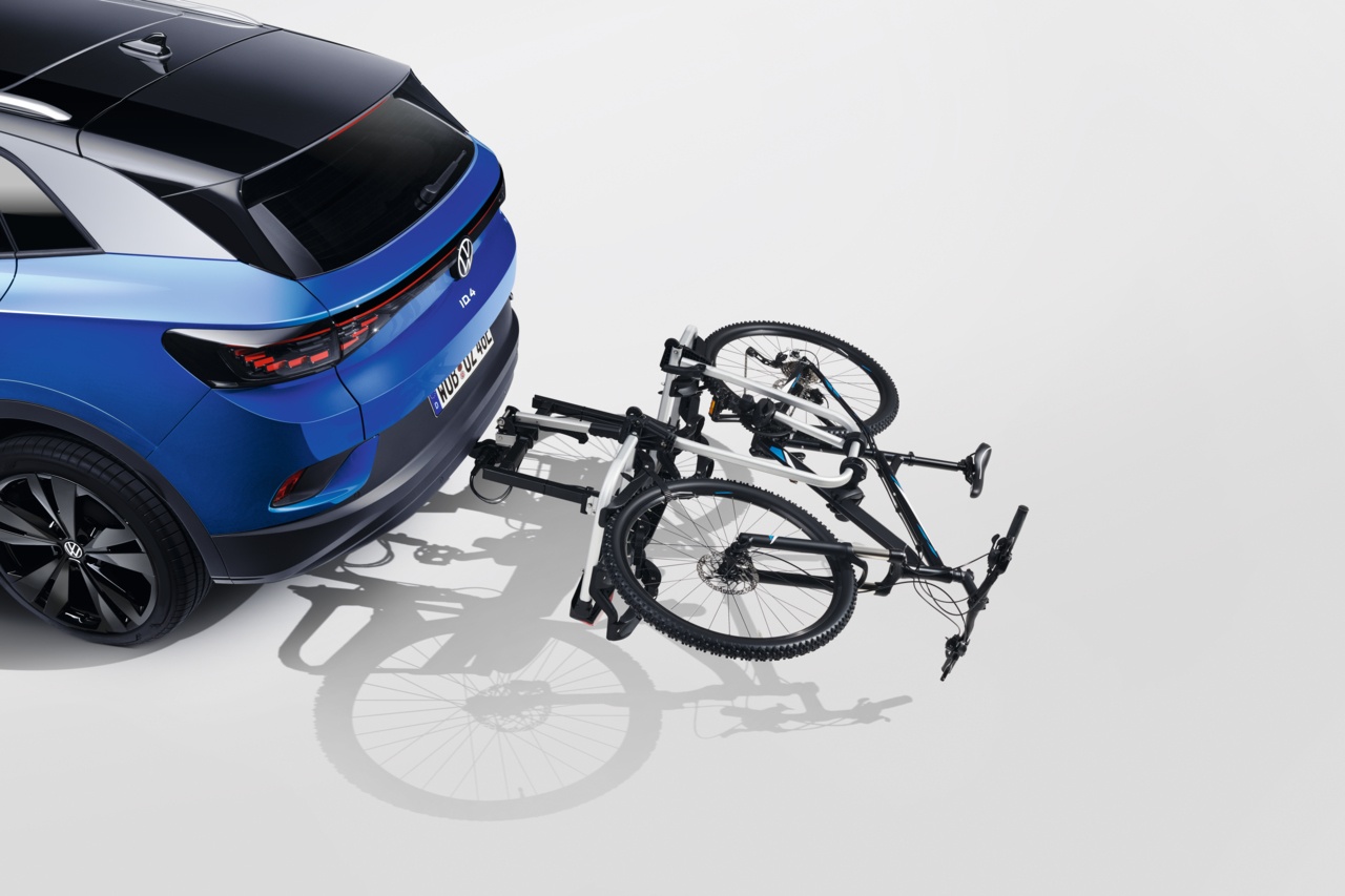 Porte-vélos sur attelage 2 vélos avec grand angle de rabattement