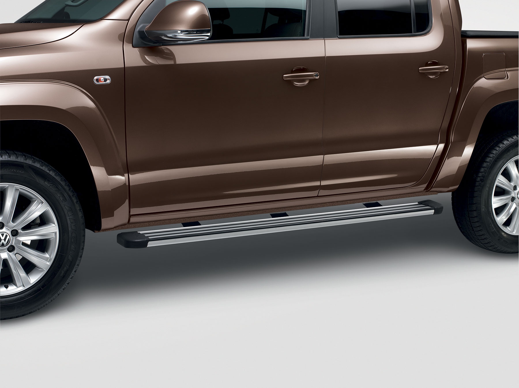 Marchepied plats en aluminium Amarok